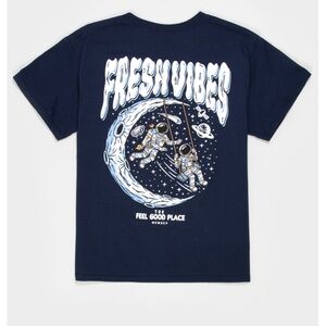 Tilly's FRESH VIBES Space Walk Boys Tee black size large